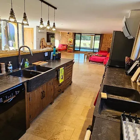 Le Petit Paradis 24 Couette-café Groléjac