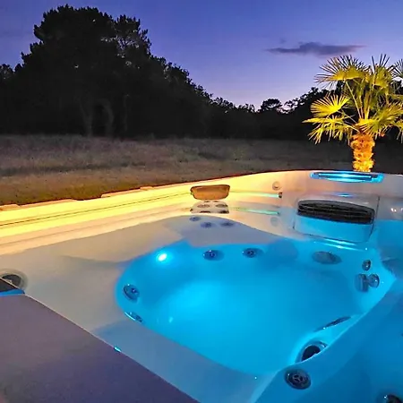 Le Petit Paradis 24 4*