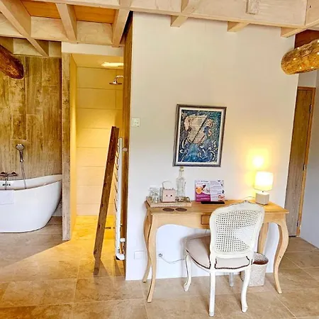 Couette-café Le Petit Paradis 24 Groléjac