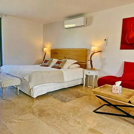 Le Petit Paradis 24 Couette-café Groléjac