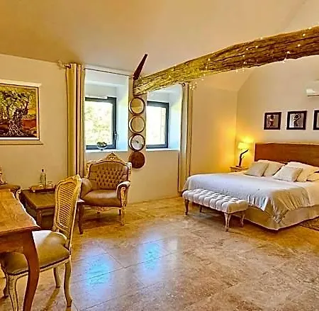 Le Petit Paradis 24 Bed & Breakfast Groléjac