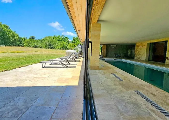 Le Petit Paradis 24 Bed and Breakfast Groléjac