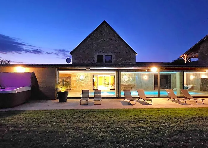 Le Petit Paradis 24 Bed and Breakfast 4*