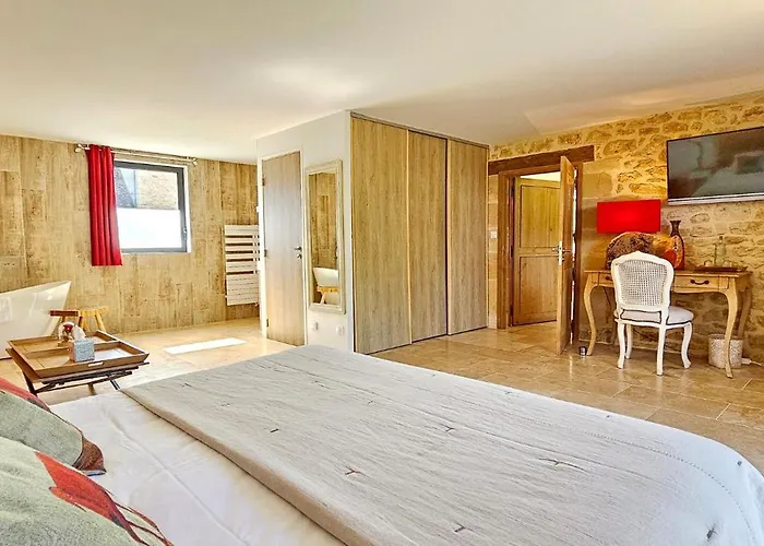 Le Petit Paradis 24 Bed and Breakfast